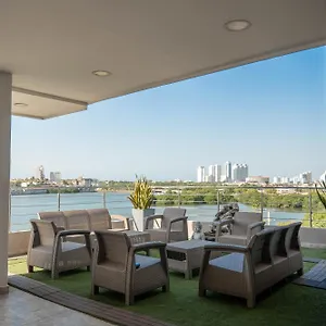 Bahia 79 Apartasuites Cerca Al Centro *** Cartagena